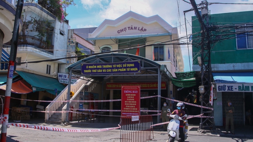 COVID-19: Da Nang locks down 2 markets over suspected cases